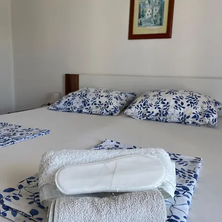 Viola Kampor Lägenhet