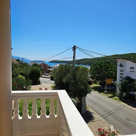 Viola Kampor Lägenhet