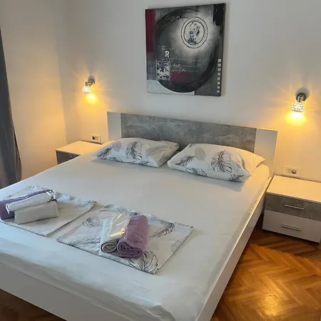 Viola Kampor Lägenhet Rab Town