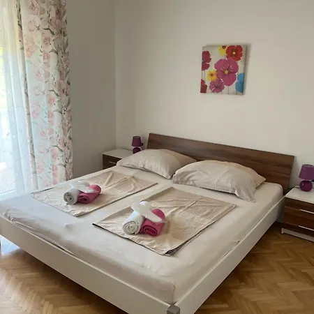 Lägenhet Viola Kampor